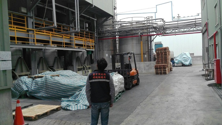 減緩空品惡化　中市查獲化學公司令停工
